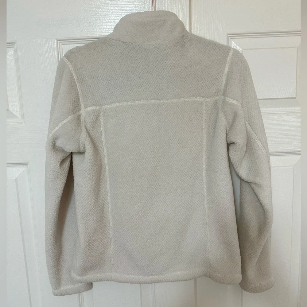 Patagonia Women’s Re-Tool Snap-T Fleece Pullover, White - Small - Picture 8 of 8